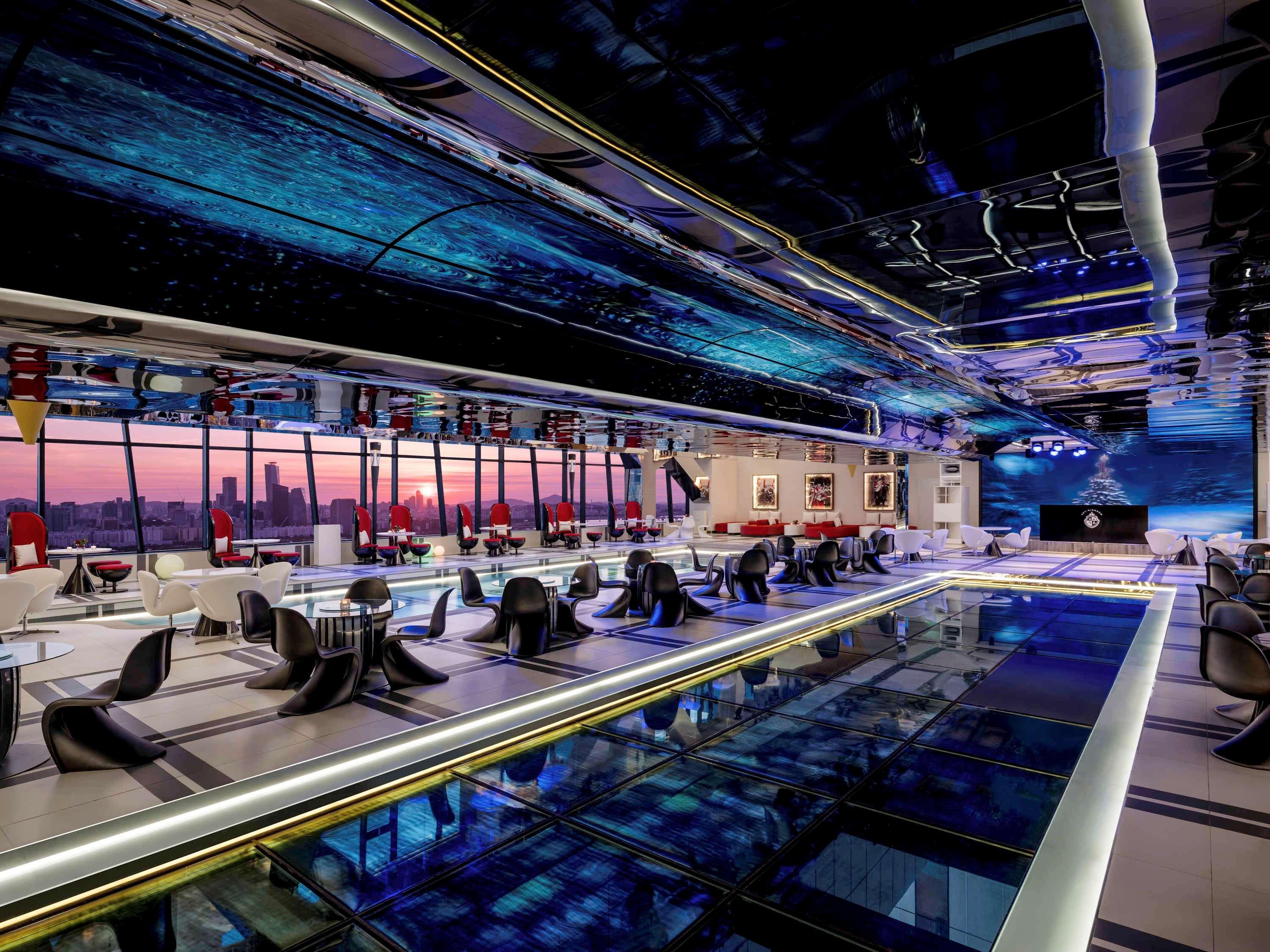 Novotel Ambassador Yongsan Hotel 5*